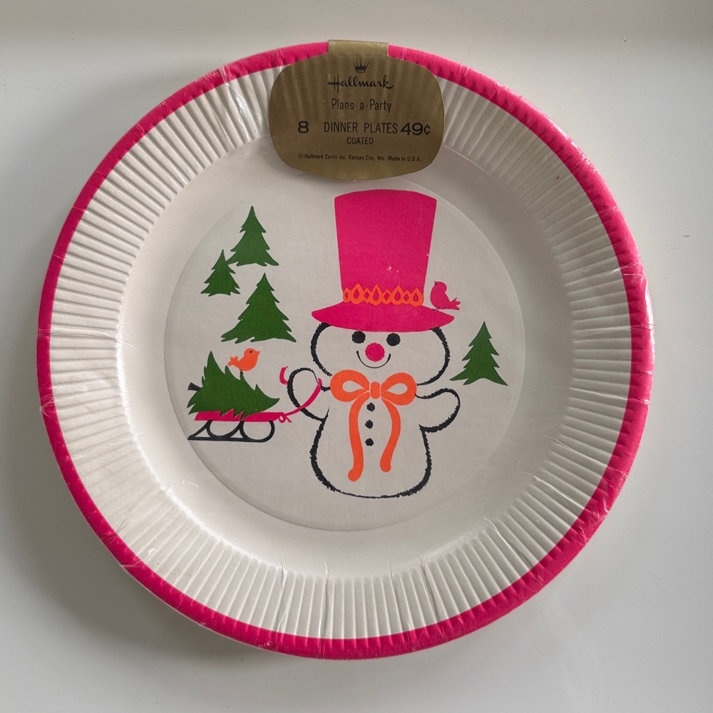 Vintage Hallmark Pink Snowman Dinner Paper Plates Pack of 8 - New